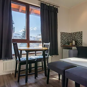 https://top-modern-refurbished-apartment-550m-from-gondola.hotels-bansko.info
