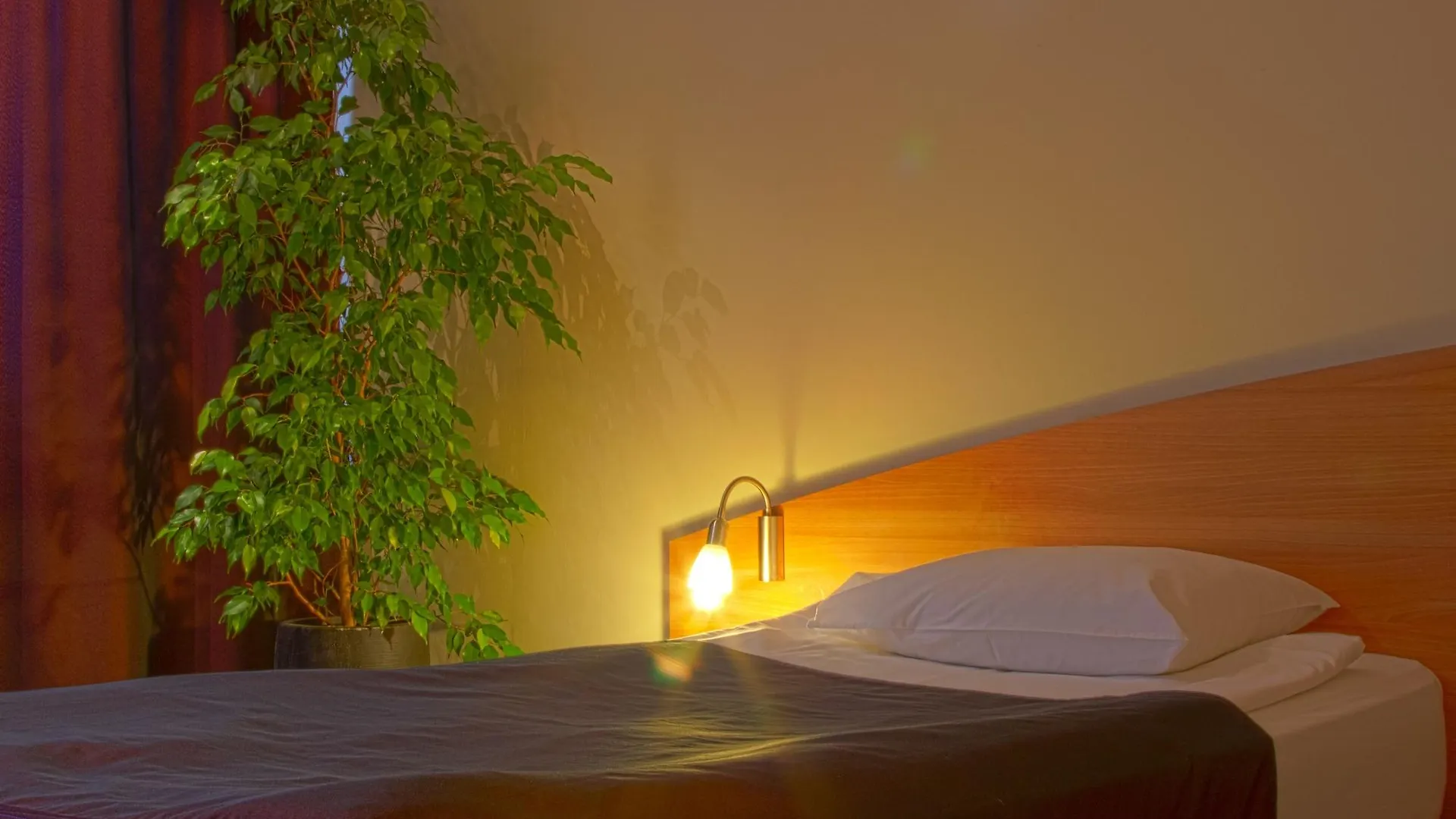 Triada Hotel Sofía 4*,